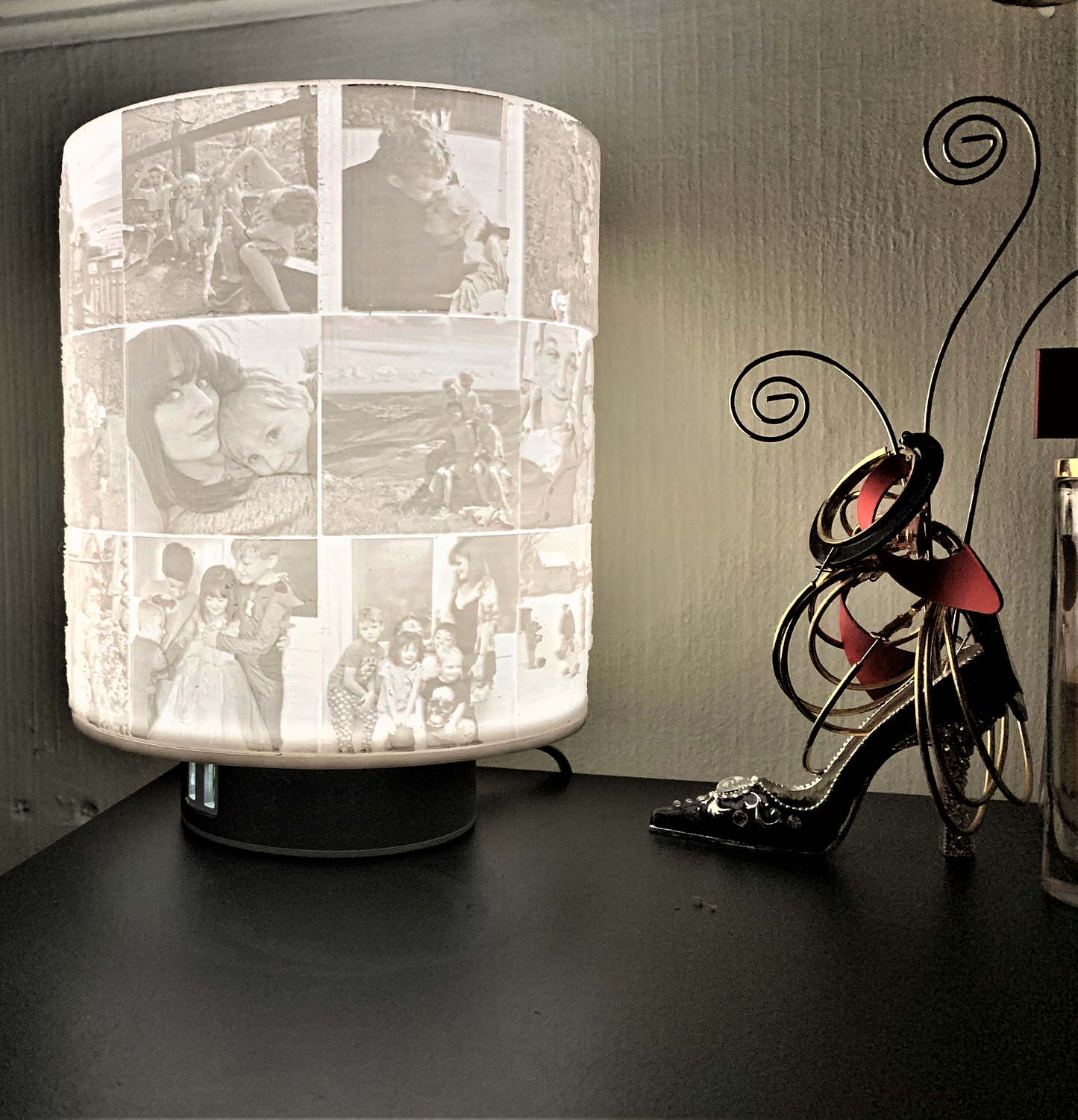 27 Picture Lithophane Shade & Touch Lamp with 2 x USB-A Charging Ports